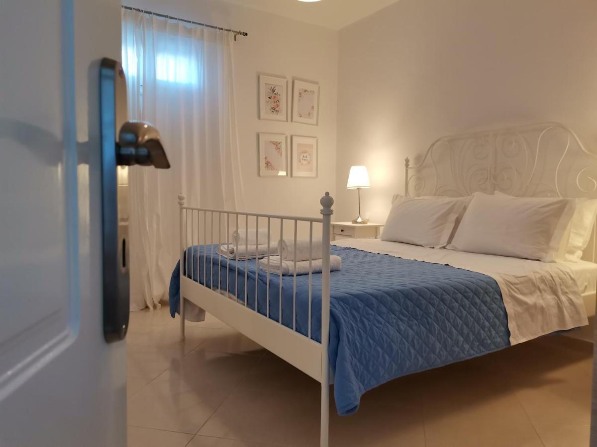 Almyra Seaside Villa Пердика Екстериор снимка