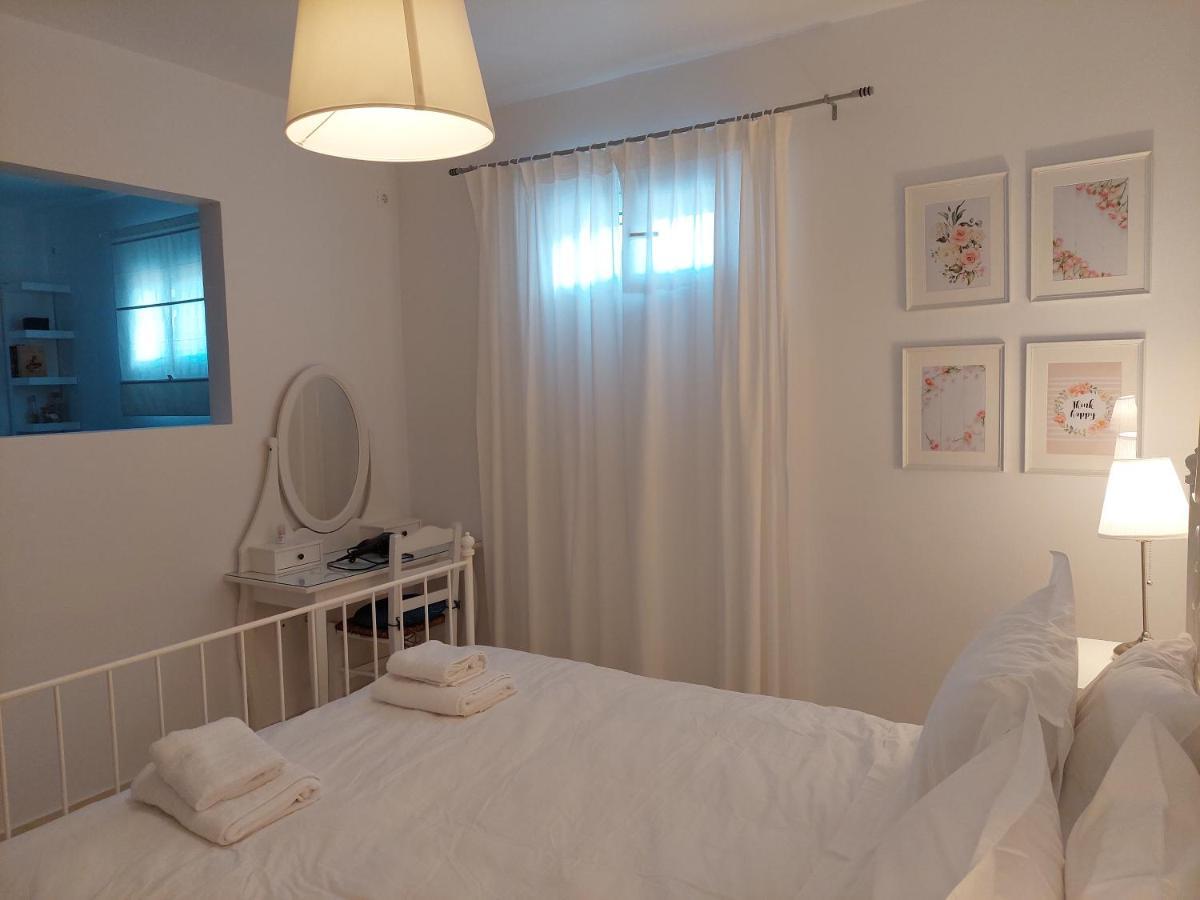 Almyra Seaside Villa Пердика Екстериор снимка